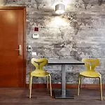 дерибас 31 公寓式酒店 敖德萨